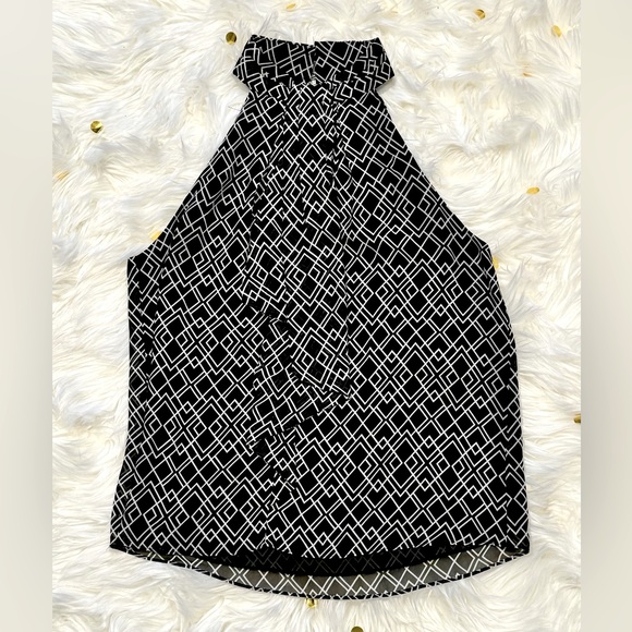 NWT JOIE
Leikyn B Black & White Ruffle Draped Silk Halter Top - Size Smallll - Picture 5 of 13